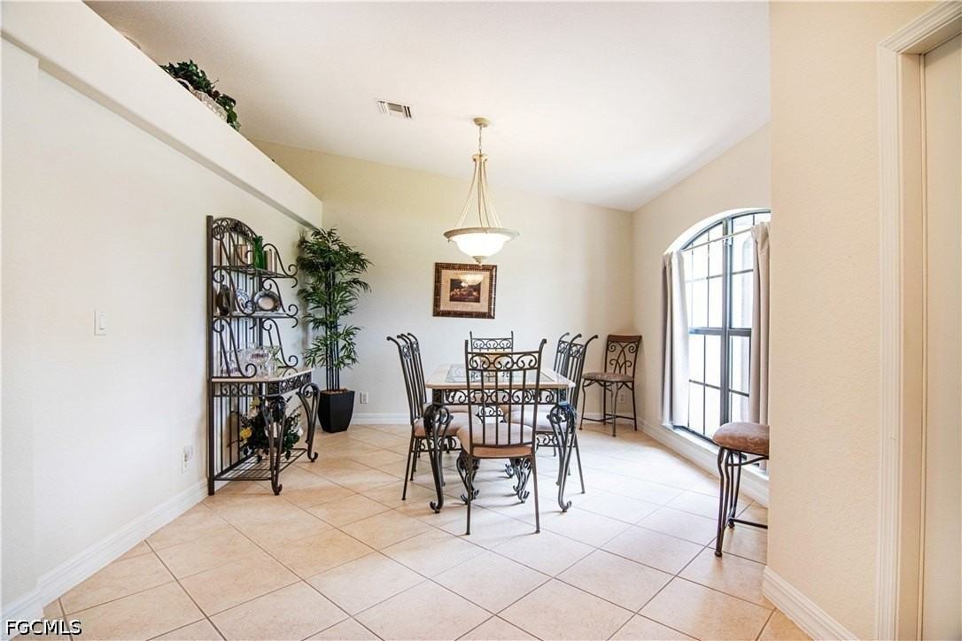 5023 Agualinda Blvd - Photo 3 of 33