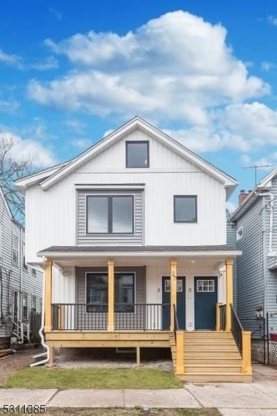 27 Mission St #2 - Photo 2 of 18