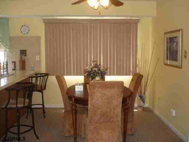 426 Canterbury Ct - Photo 6 of 15