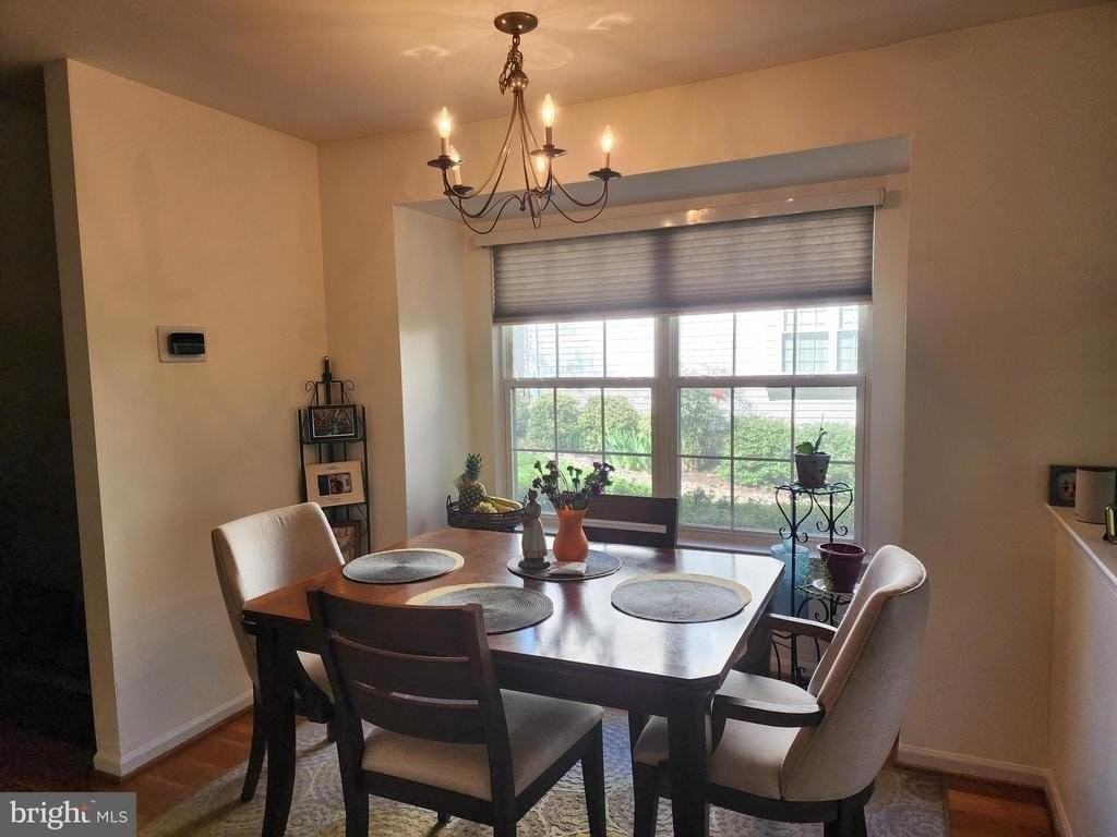 922 Glackens Ln - Photo 6 of 13