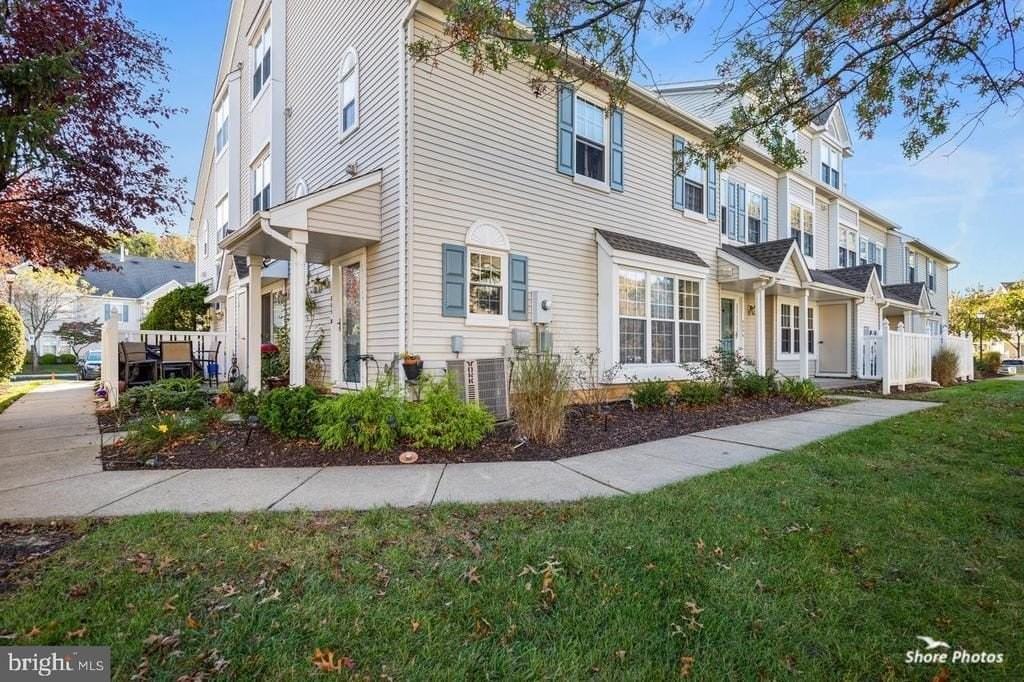 806 Wharton Rd - Photo 3 of 27