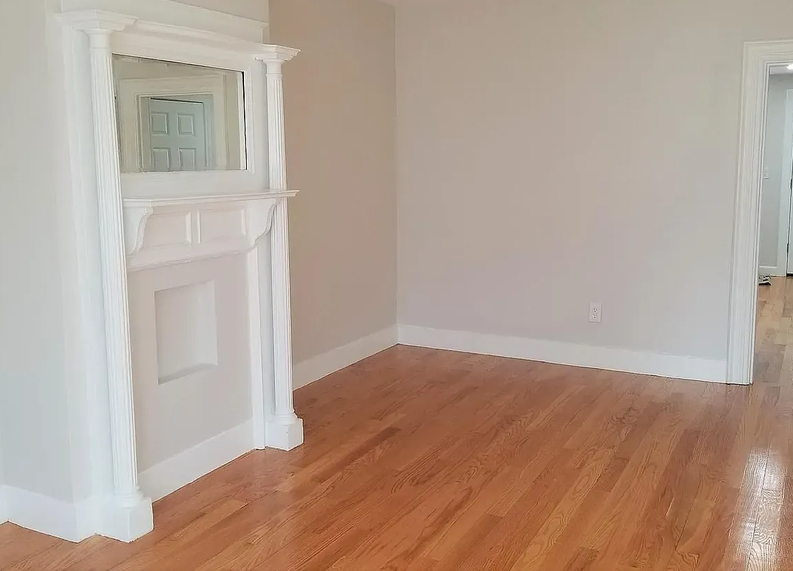 156 Lexington St #3 - Photo 3 of 9