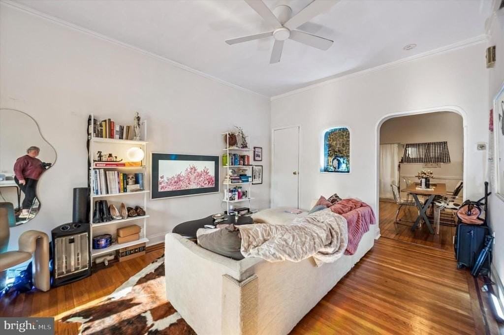 1820 N Mascher St - Photo 2 of 36