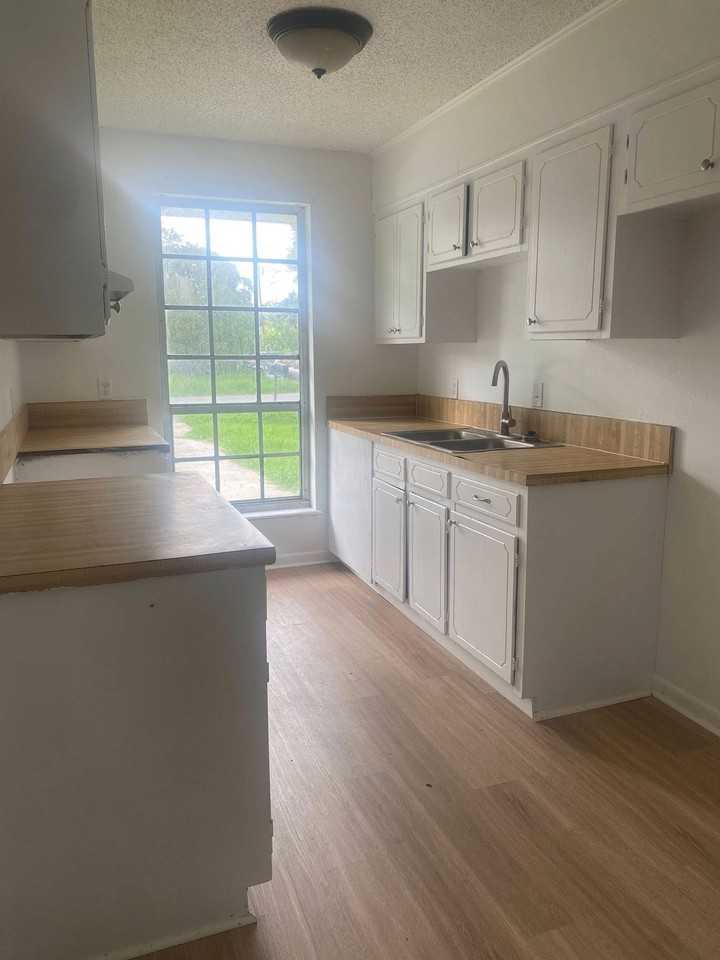 300 Rials Dr #A - Photo 3 of 5