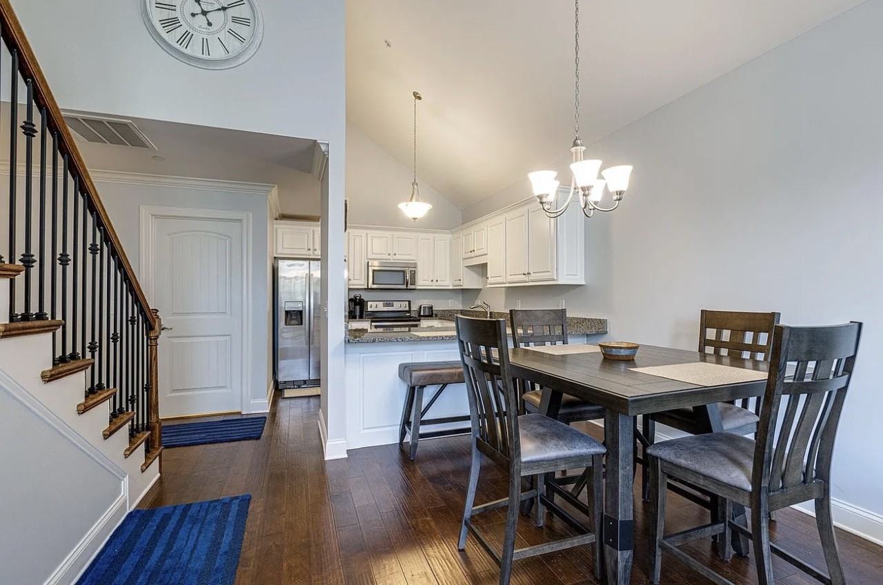 1003 Irish Way #1 - Photo 2 of 27