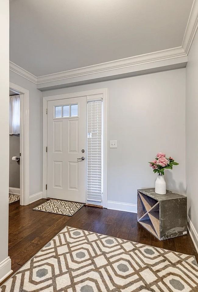 1003 Irish Way #1 - Photo 4 of 27