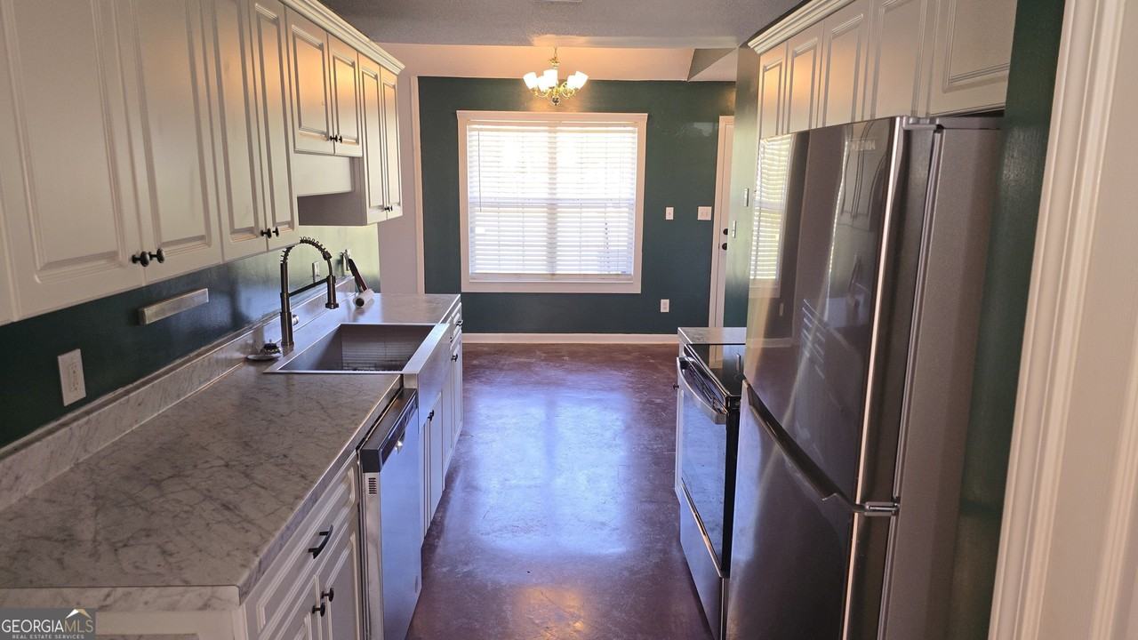 107 Tyler Ct - Photo 5 of 14