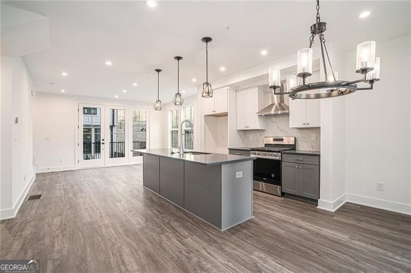 1823 Gotham Ln Ne - Photo 5 of 18