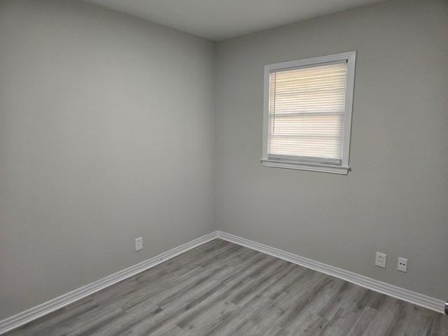 1108 Rhett Dr - Photo 6 of 9