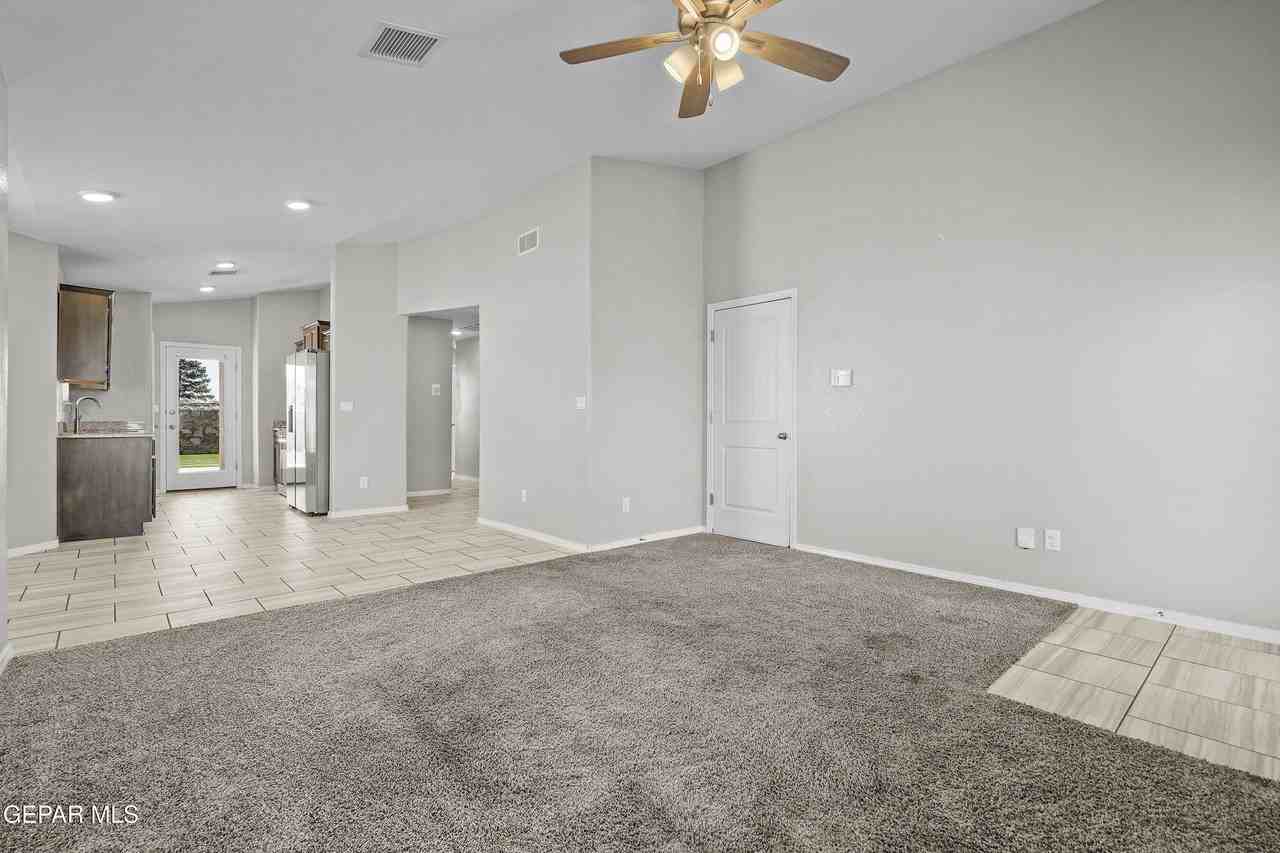 4868 Marisabel Azcarate St - Photo 7 of 30