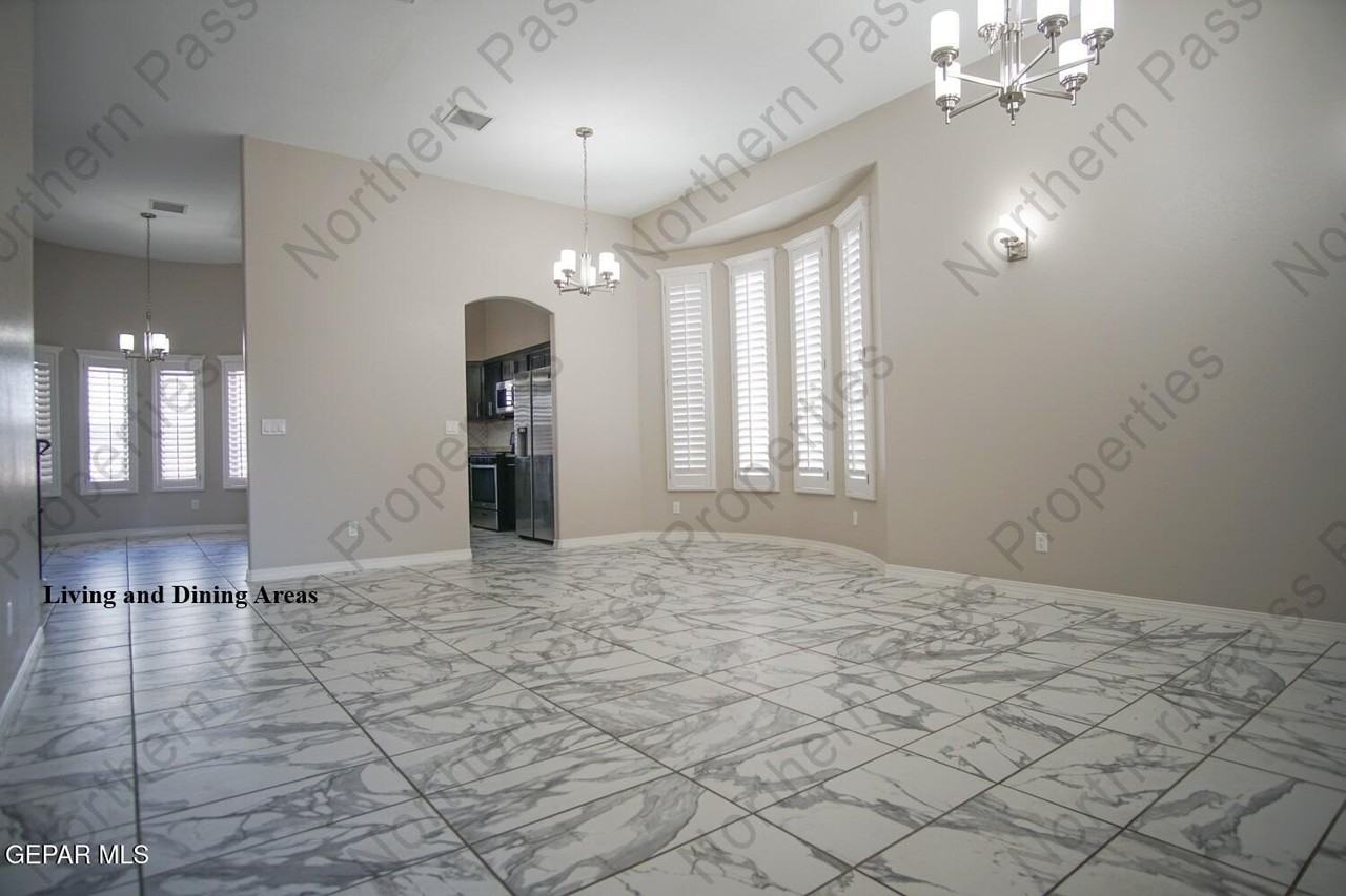 12587 Barbaro Way - Photo 3 of 32