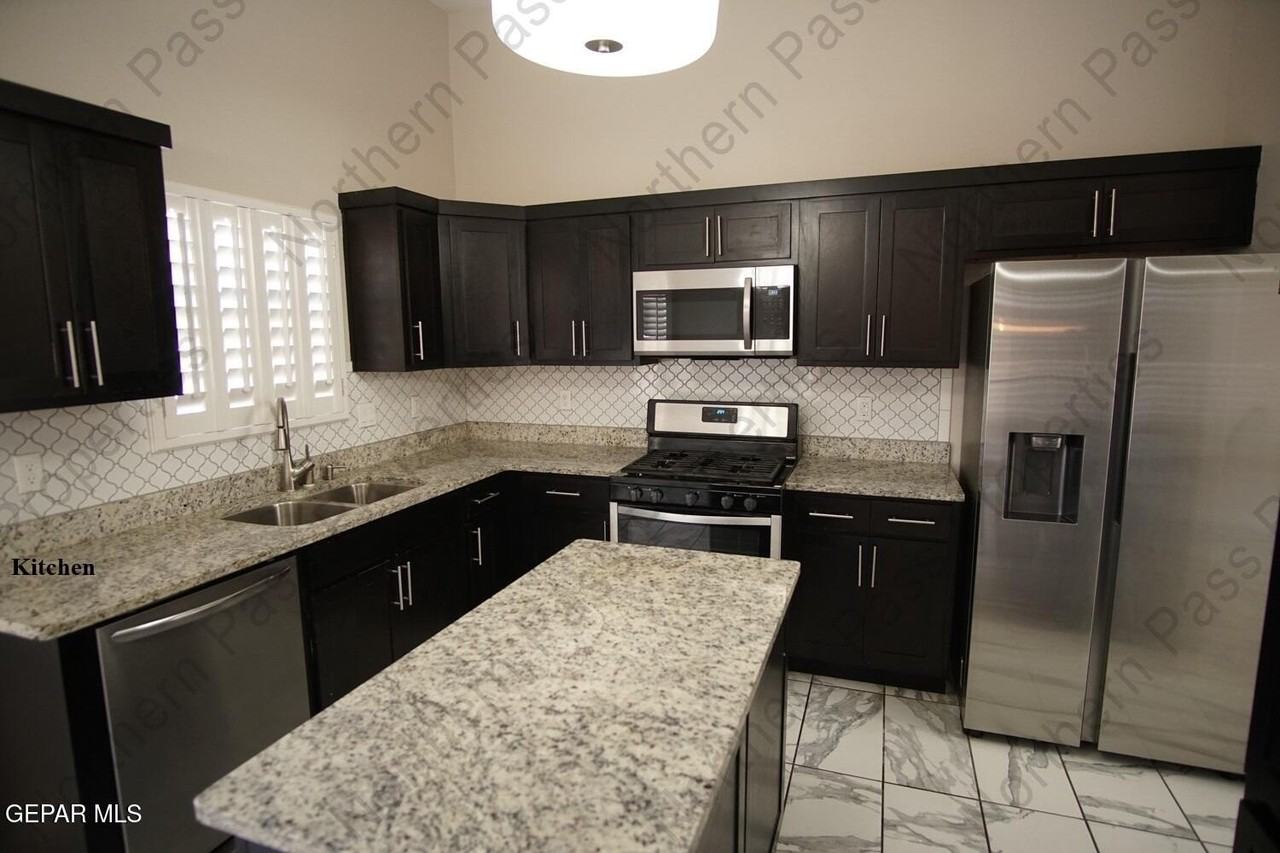 12587 Barbaro Way - Photo 5 of 32