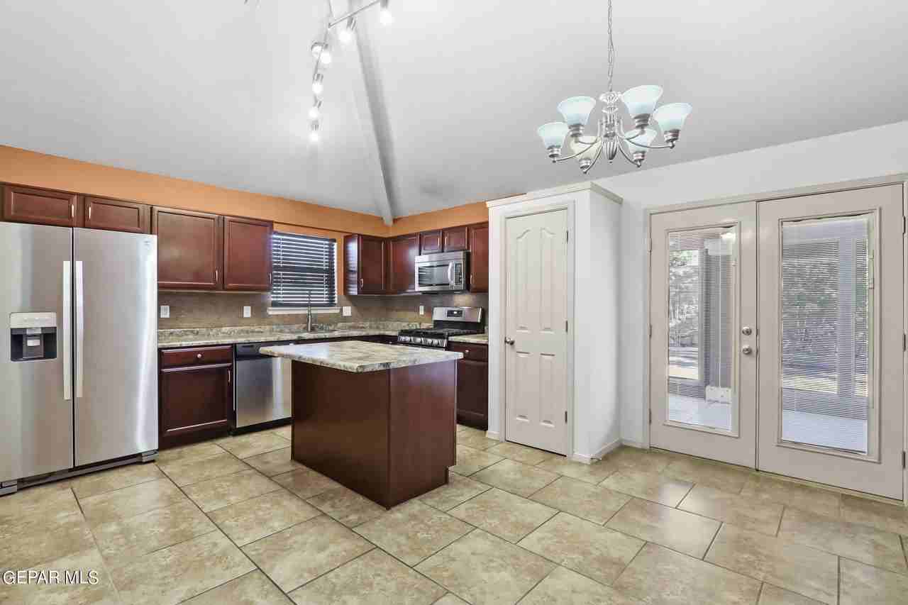 14438 Miguel Terrazas - Photo 7 of 44