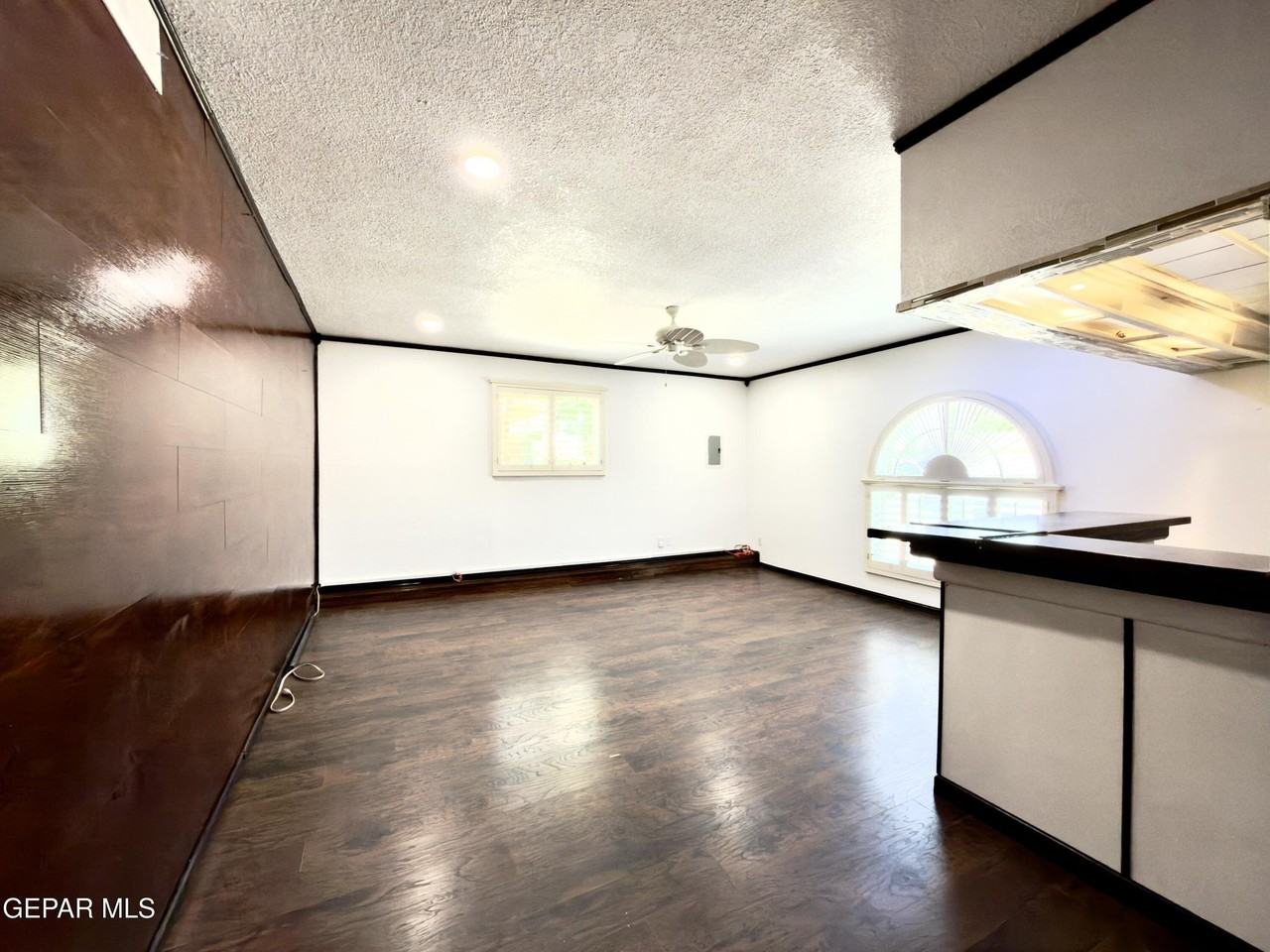 3217 Funston Pl - Photo 6 of 25