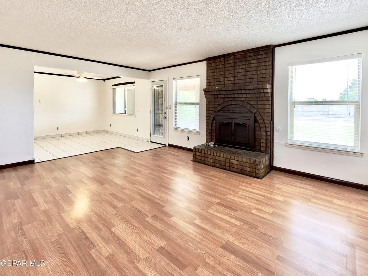 3217 Funston Pl - Photo 7 of 25