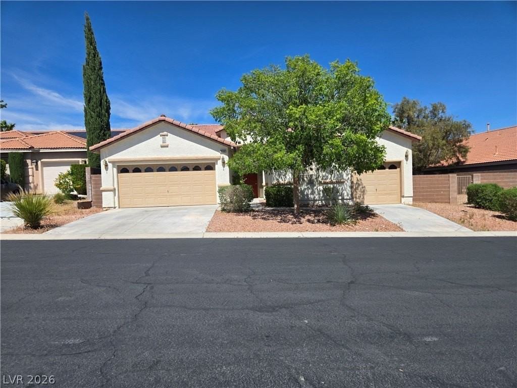 10232 Clark Wooldridge Ct - Photo 3 of 50