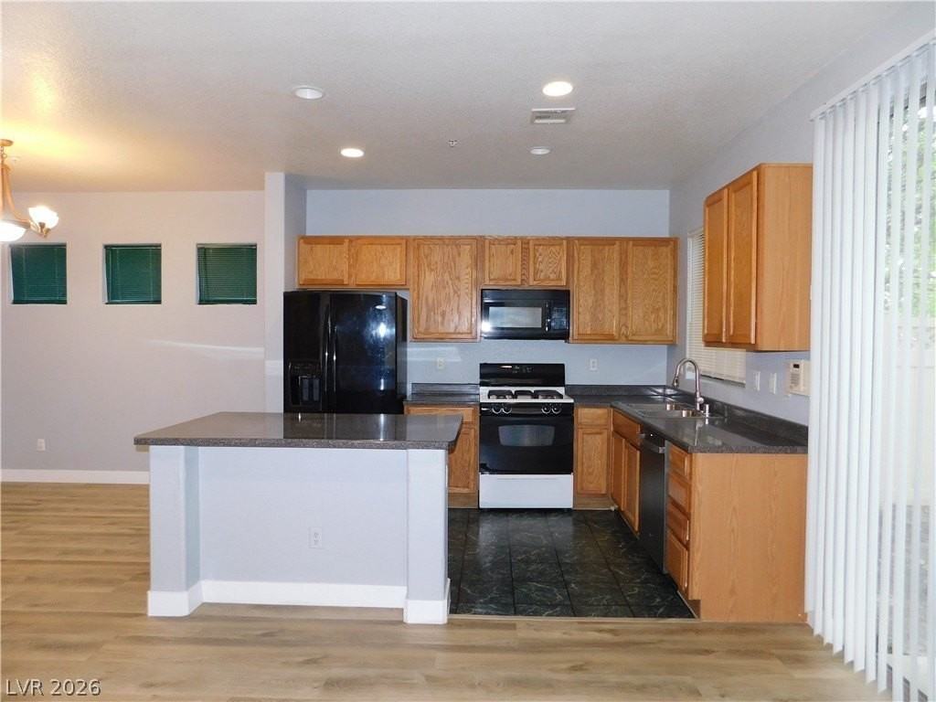 6417 Yucca Ridge Ct - Photo 6 of 27