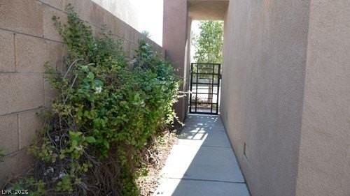 9205 Guggenheim Ct - Photo 2 of 37
