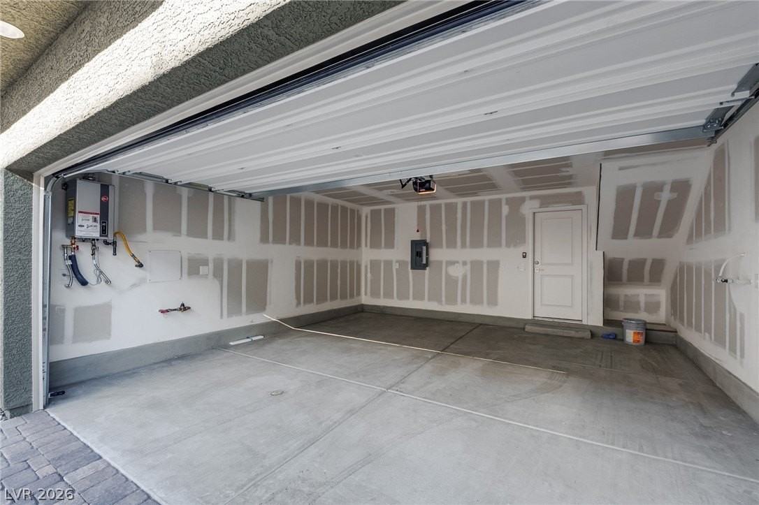 5838 Kips Bay St #0 - Photo 5 of 34