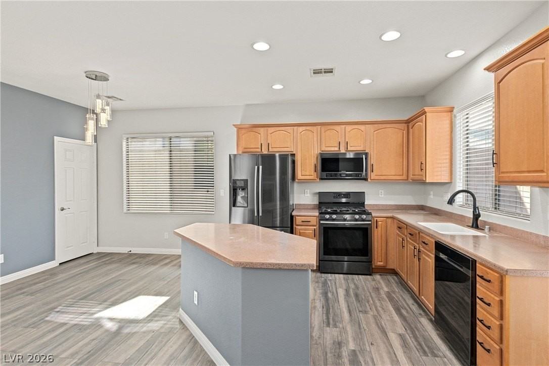 8444 Sweet Cedar Ave - Photo 6 of 26