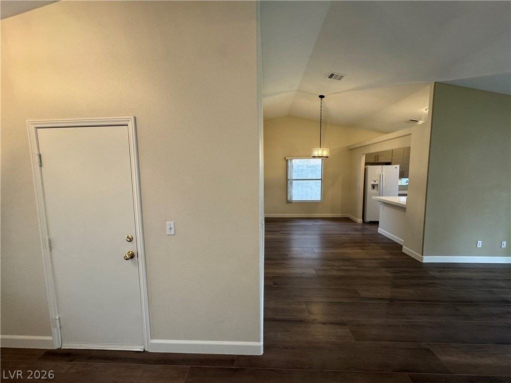 807 Chimney Rock Dr - Photo 3 of 38