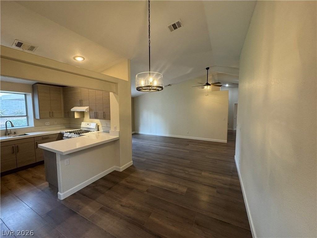 807 Chimney Rock Dr - Photo 5 of 38