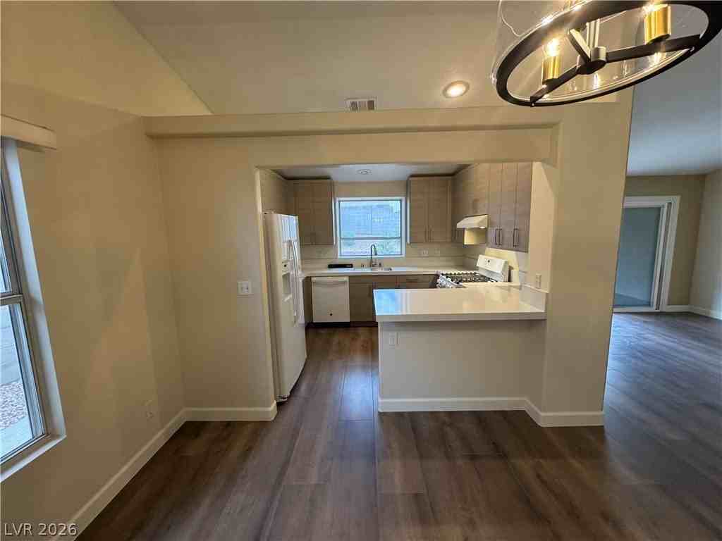 807 Chimney Rock Dr - Photo 6 of 38