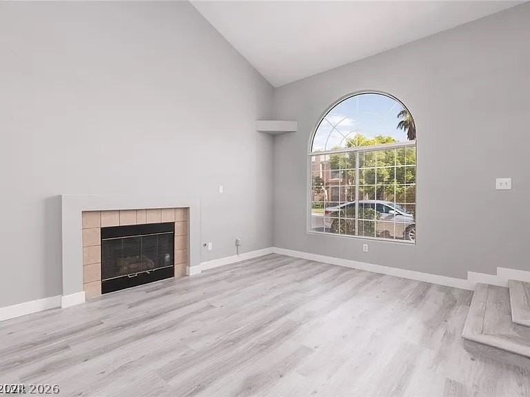 8437 Majestic View Ave - Photo 5 of 22