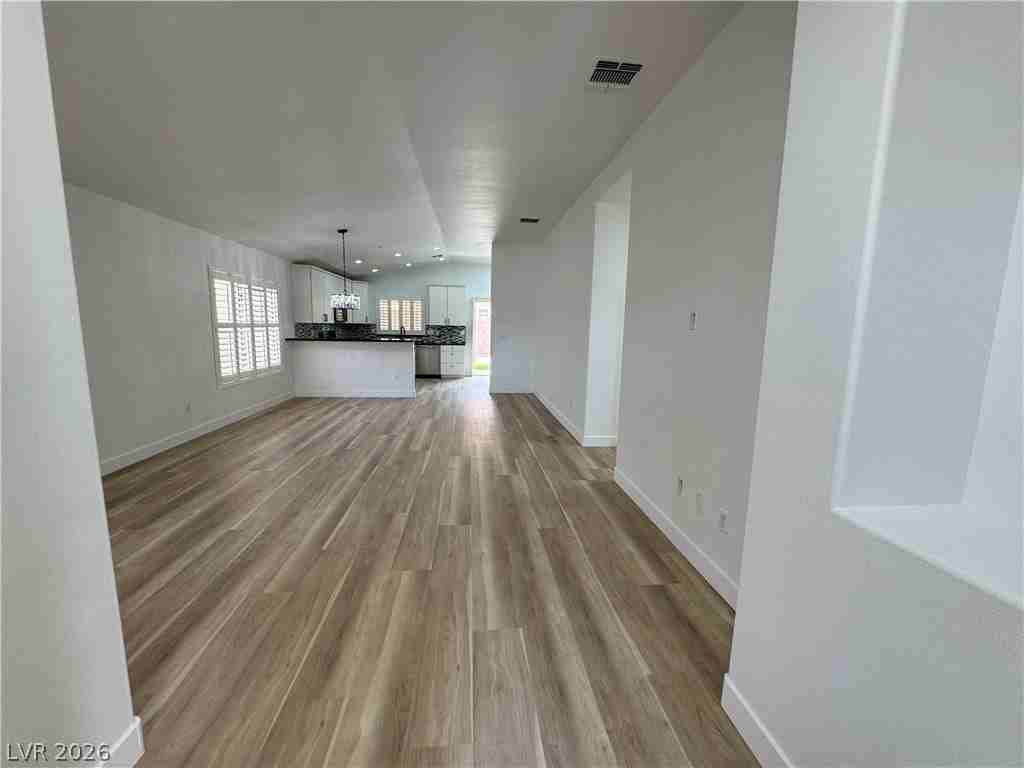 2107 High Mesa Dr - Photo 3 of 43