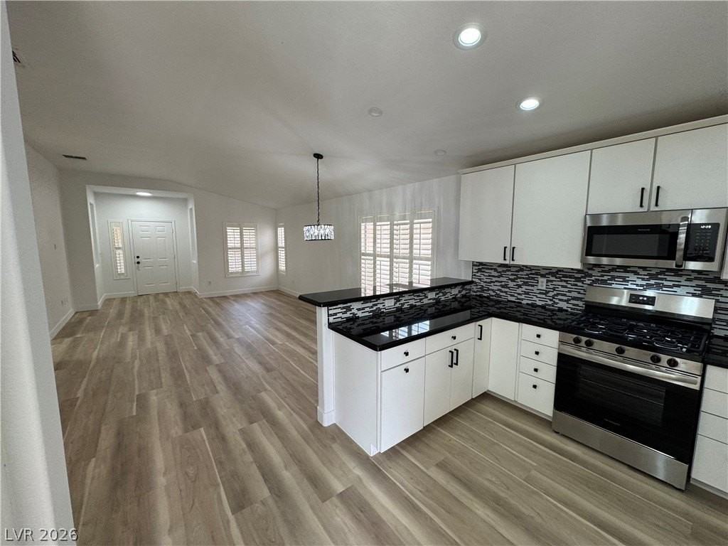 2107 High Mesa Dr - Photo 7 of 43