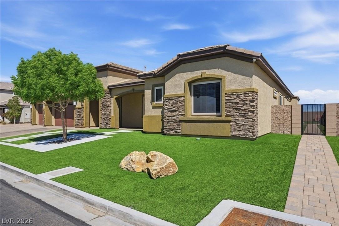 3922 Jacob Lake Cir - Photo 3 of 50