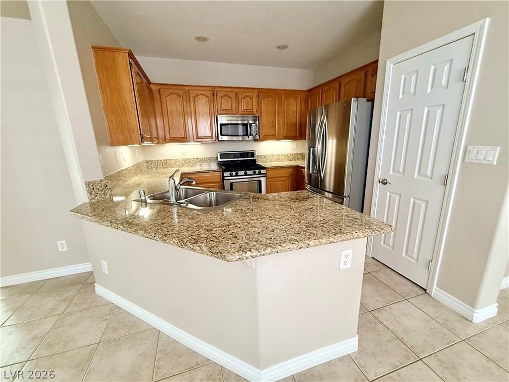 9855 Shadow Grove Ave - Photo 3 of 19