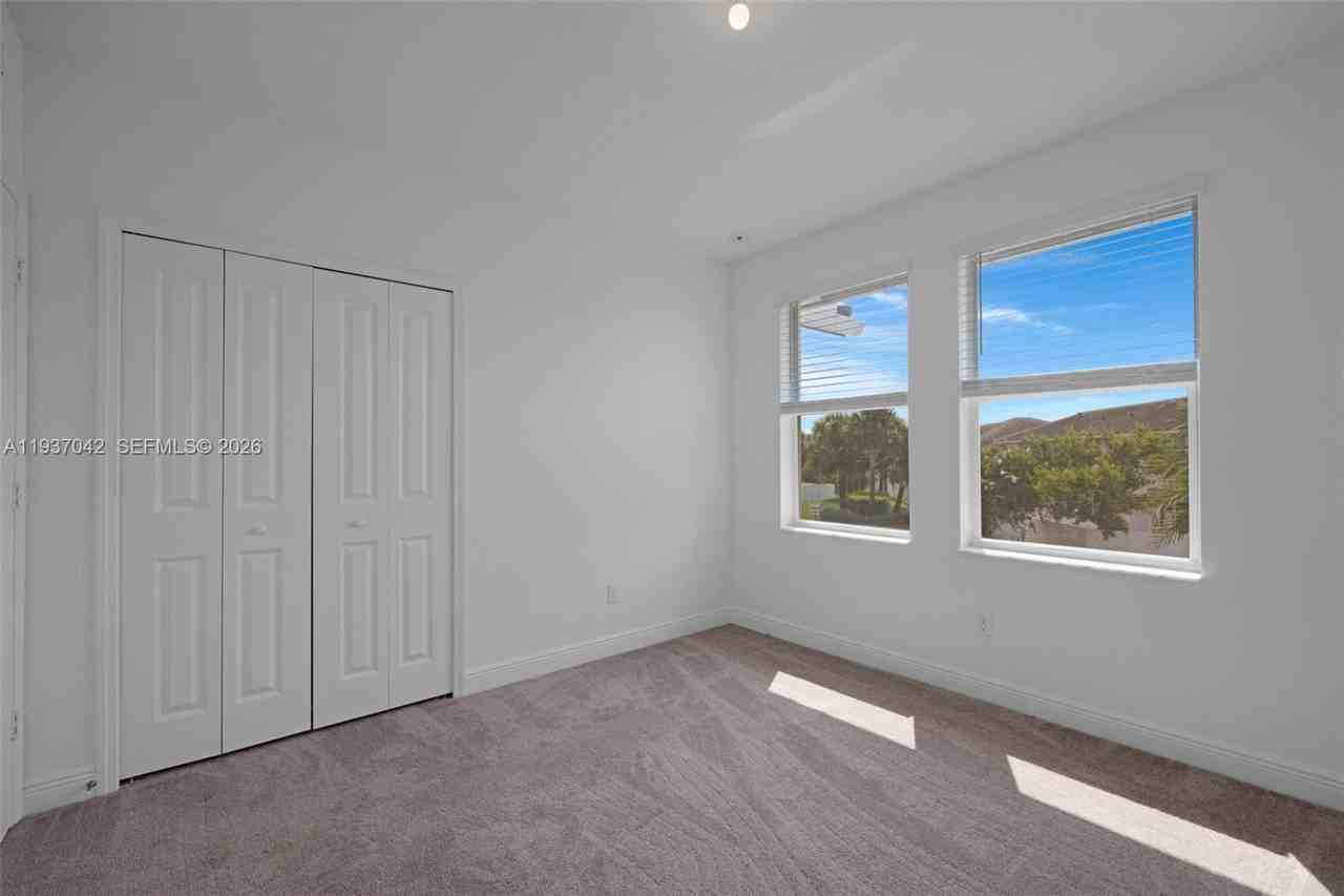 4317 Lago Drive #4317 - Photo 7 of 28