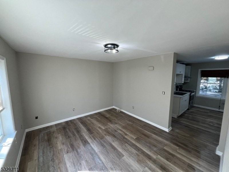 12 Cook Ave - Photo 4 of 9