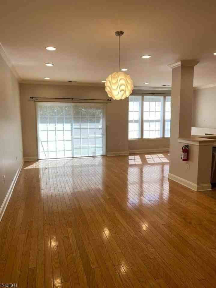 258 Riverwalk Way - Photo 4 of 16