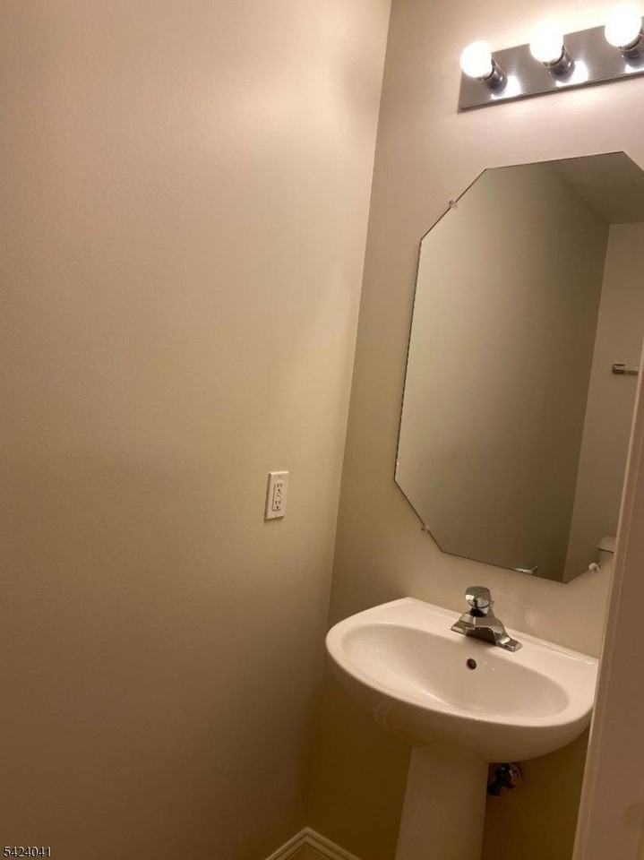 258 Riverwalk Way - Photo 5 of 16