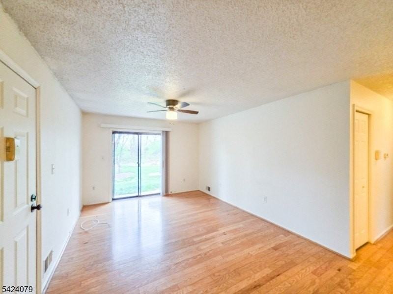 15 Fisher Dr - Photo 3 of 23