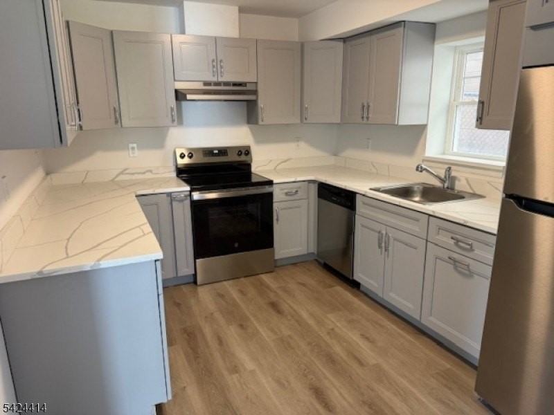 237 Main St - Photo 3 of 11