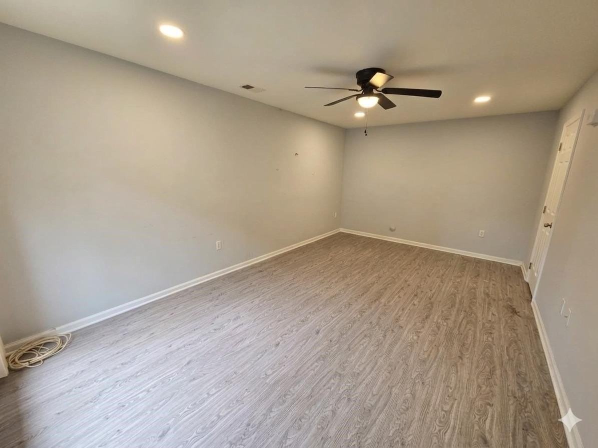 151 W Market St - Photo 2 of 10