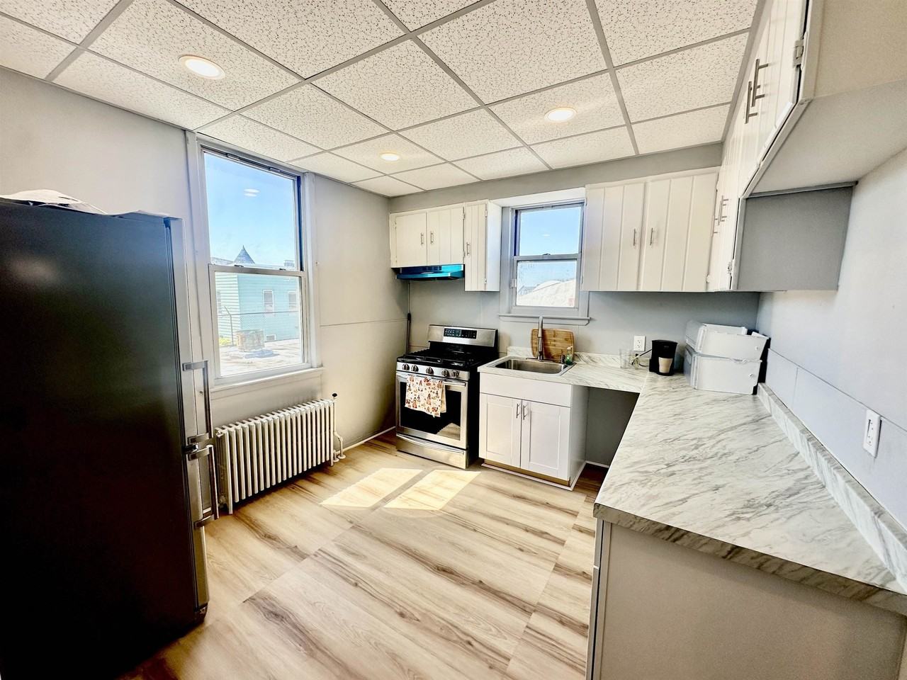 595 67th St #2 - Photo 4 of 14