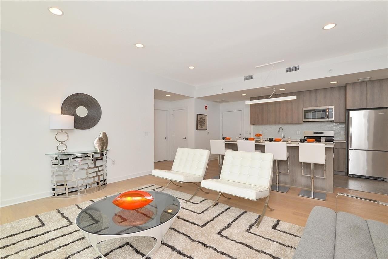 600 Harrison St #603 - Photo 5 of 15