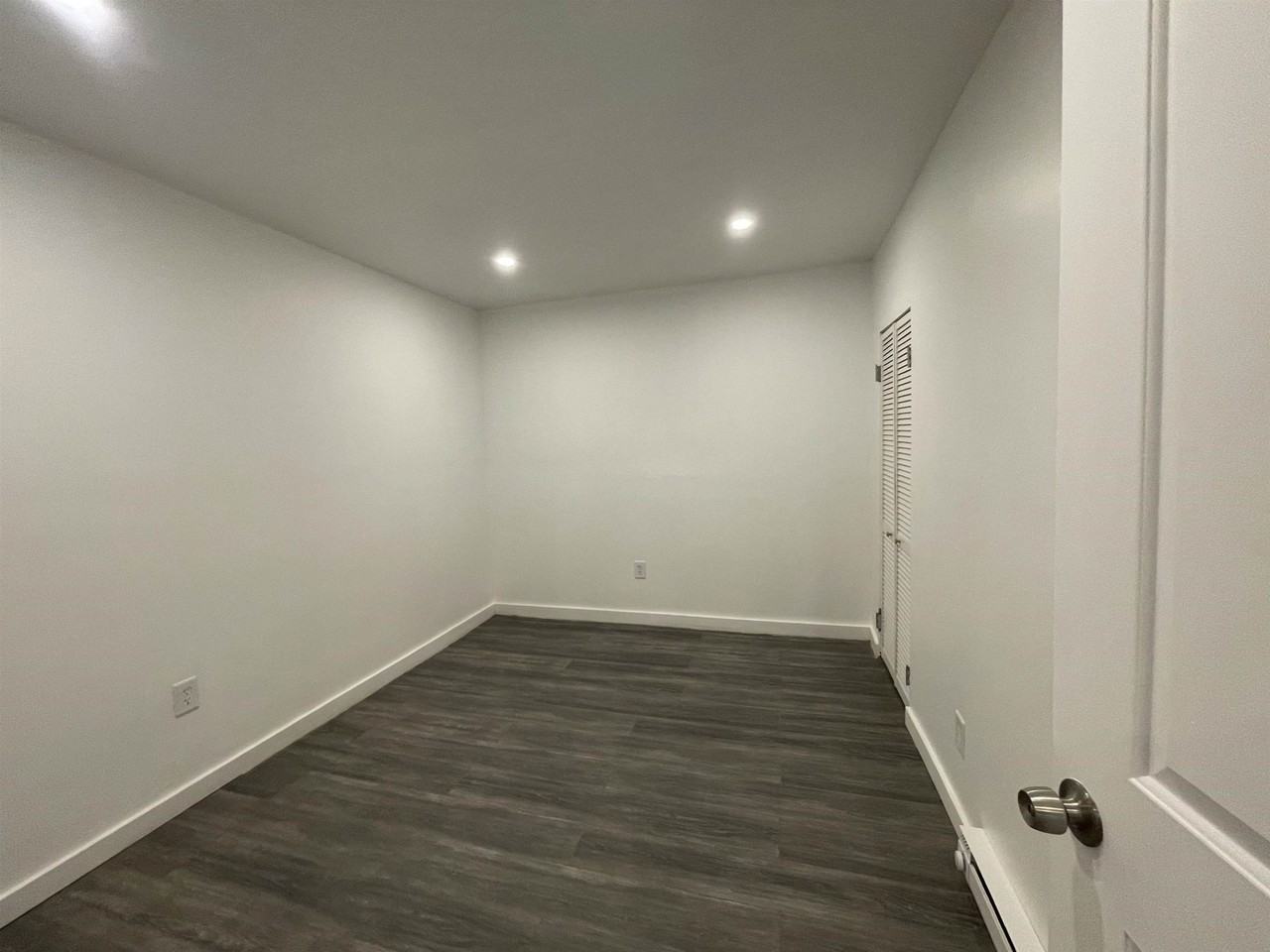 516 Paterson Plank Rd #2R - Photo 6 of 13