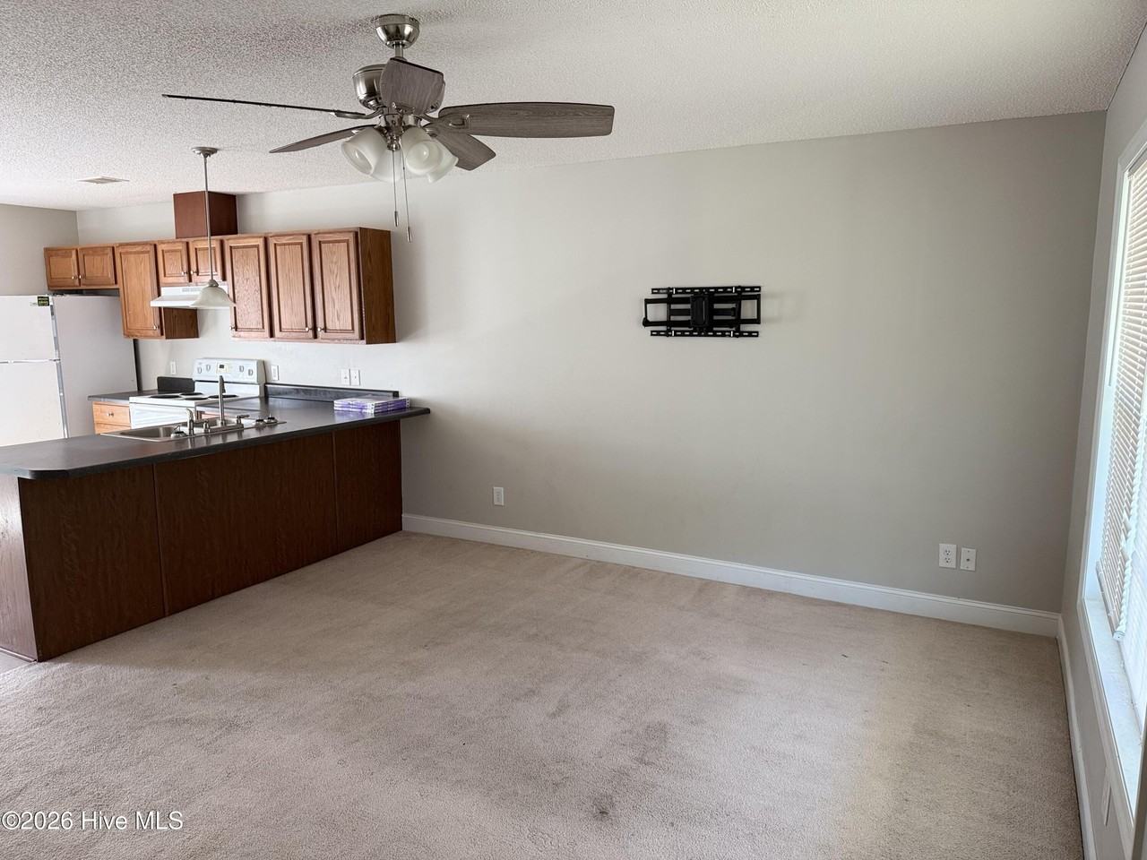 333 Olive Branch Blvd - Photo 3 of 19