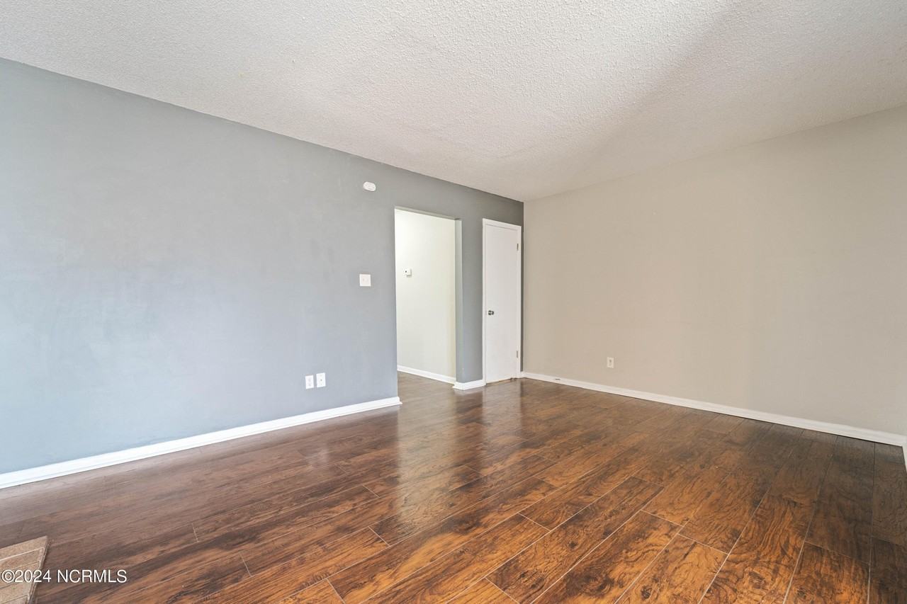 12 S Onsville Pl - Photo 5 of 20