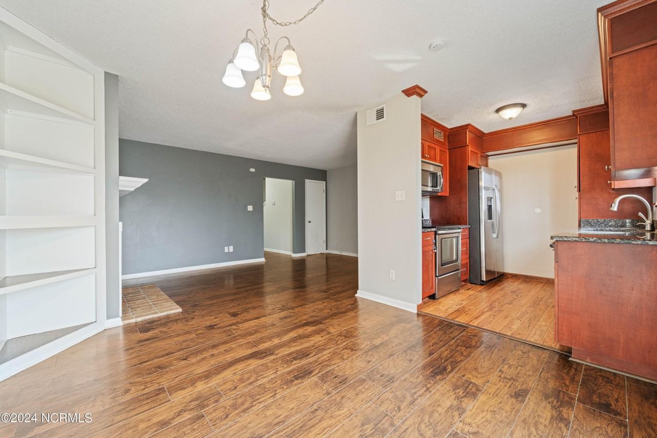 12 S Onsville Pl - Photo 6 of 20