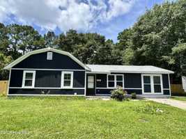 featured image of 510 Redwood Pl