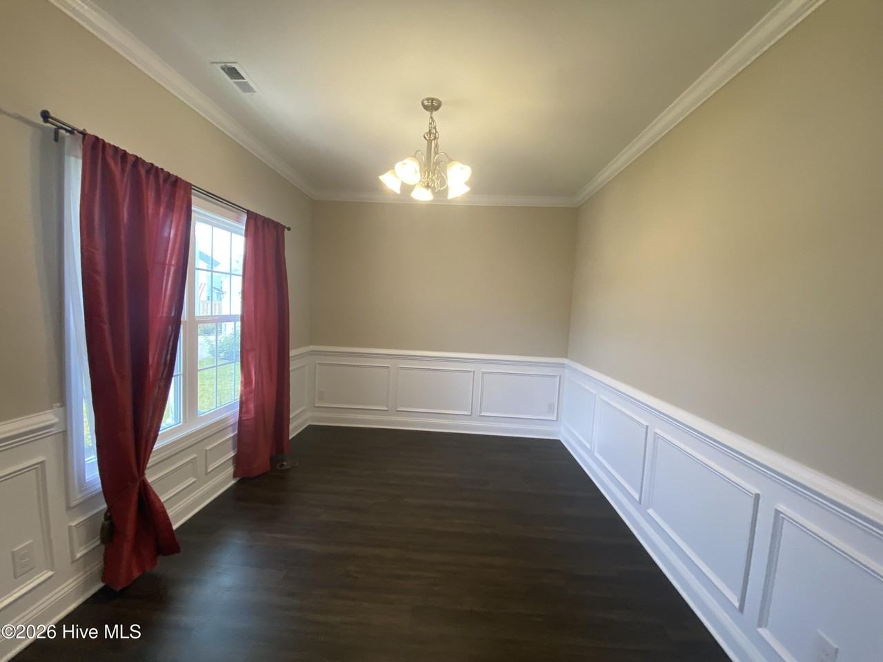 879 Stormy Gale Ln - Photo 3 of 23