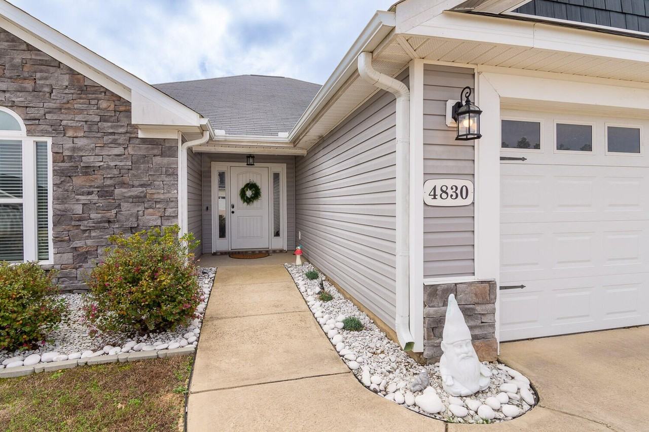 4830 Fairmont Dr - Photo 2 of 28