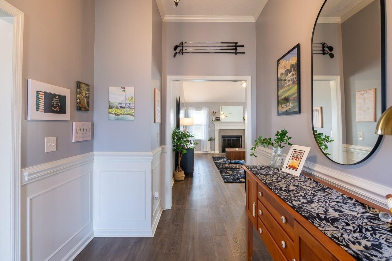 4830 Fairmont Dr - Photo 4 of 28