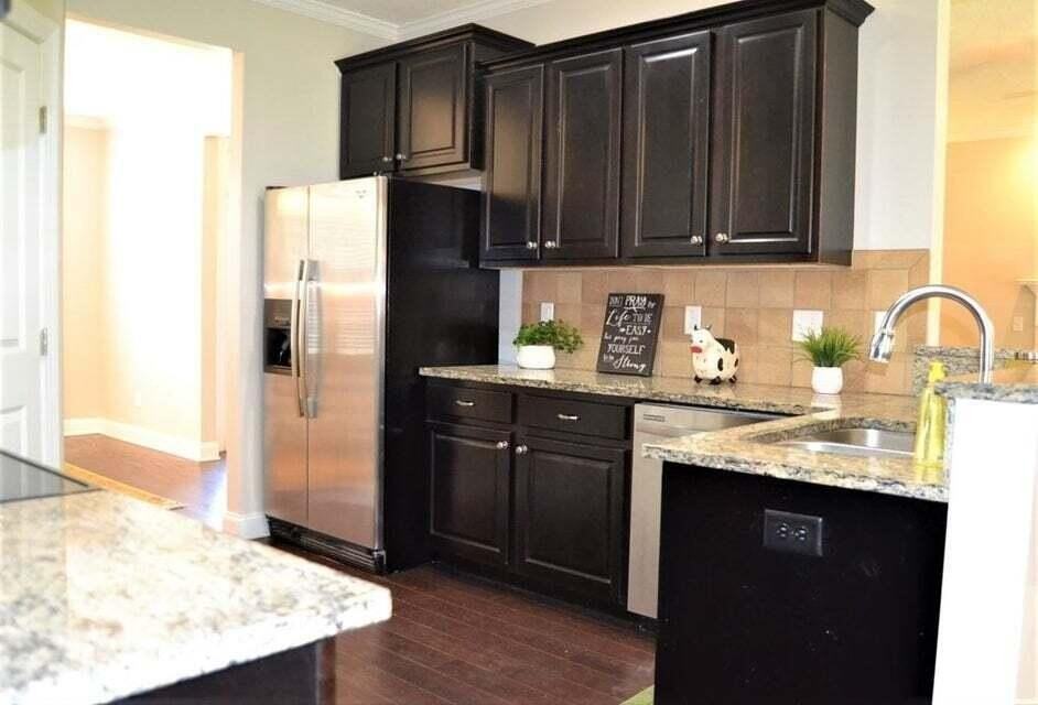 2612 Waites Dr - Photo 5 of 26